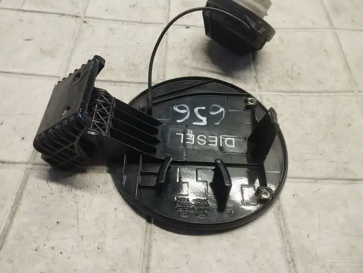 Hyundai Santa Fe (2000 - 2005) 695102600 Крышка топливного бака — фото 4