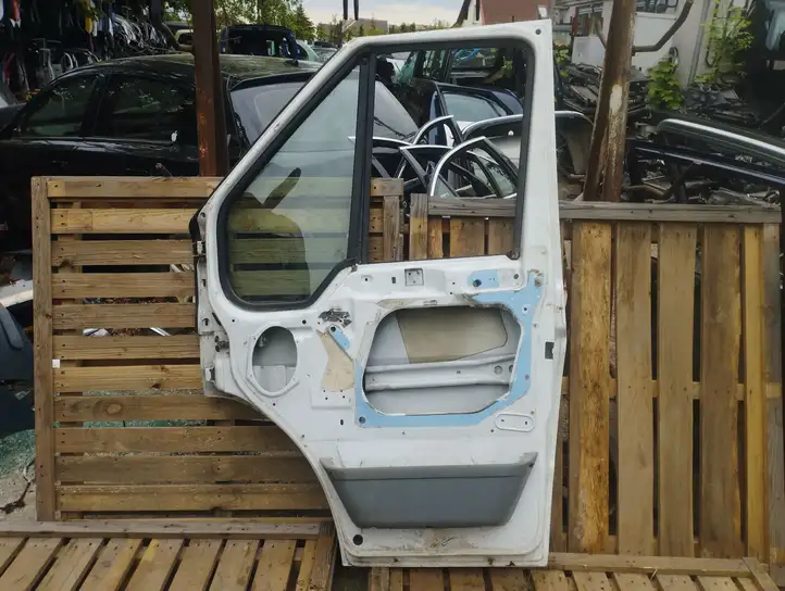 Ford Transit (2006 - 2013) Дверь — фото 4