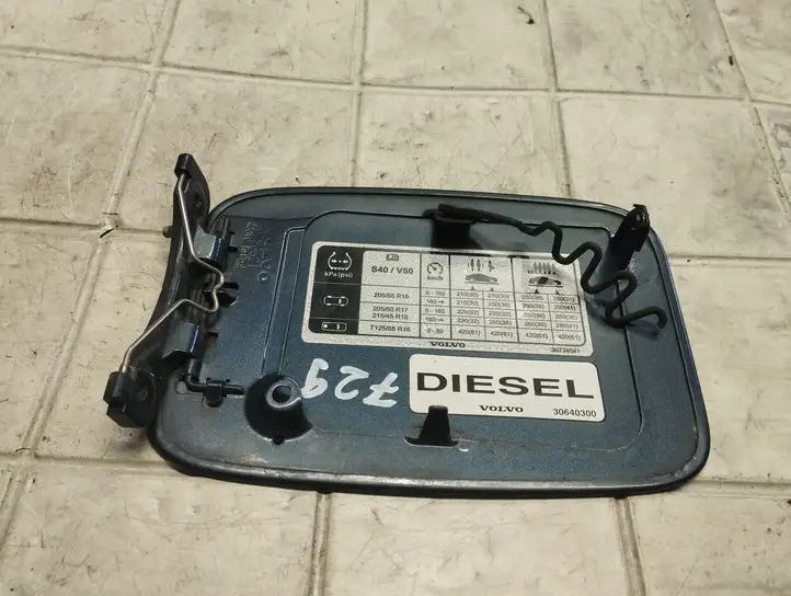 Volvo V50 (2004 - 2008) 30640300 Крышка топливного бака — фото 4