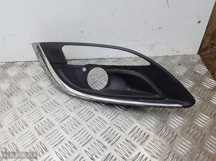 RH13368709 Opel Astra J Priešrūkinio žibinto apdaila/ grotelės