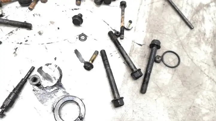 (2005 - 2010) Прочие детали моторного отсека — фото 5