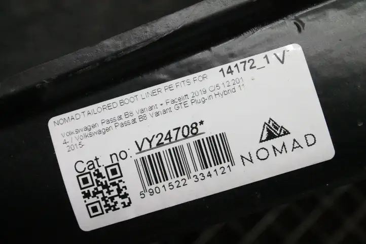 Volkswagen PASSAT B8 (2015 - ) Пол багажника — фото 6