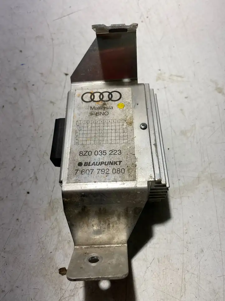 Audi (1999 - 2007) 8Z0035223 Усилитель звука — фото 1
