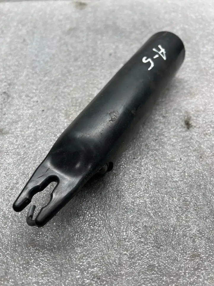 Audi A5 (2007 - 2011)  8T0827339B Другая деталь салона