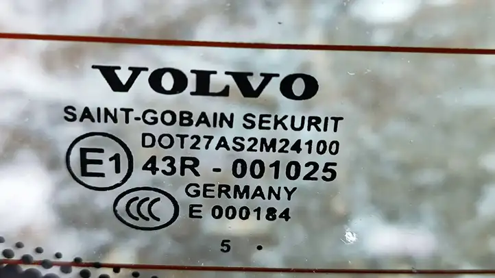 Volvo S40 (2004 - 2007) E000184 Заднее стекло — фото 3