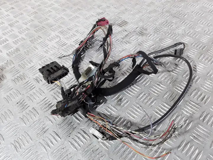 Land Rover Range Rover L322 (2009 - 2012) YMR001210 Прочая электропроводка — фото 1