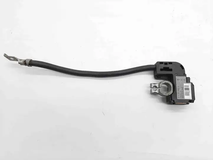 BMW 3 E90 E91 (2005 - 2012) 9215952 Минусовой провод аккумулятора — фото 1