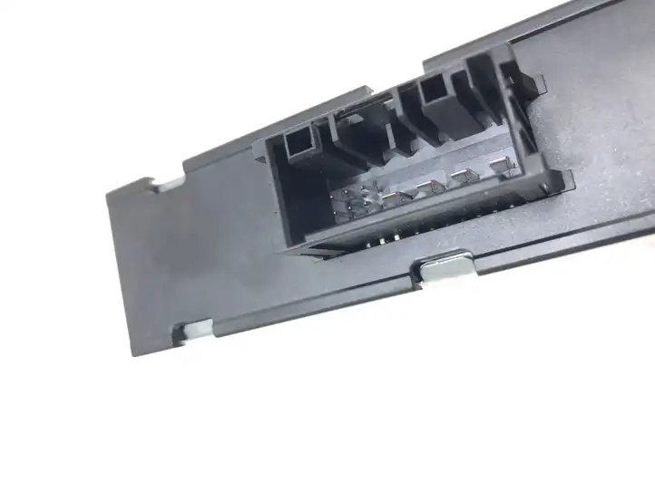 BMW 1 E81 E87 (2004 - 2011)  6142912708801 Другие блоки управления / модули