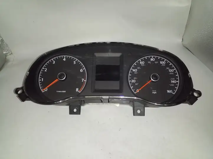 Volkswagen Jetta VI (2011 - 2018)  5C6920950D Спидометр (приборный щиток)