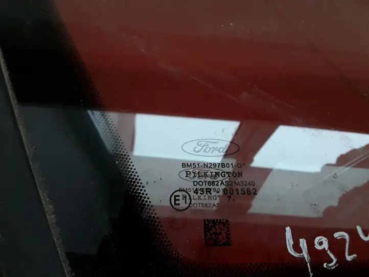Ford Focus (2015 - 2019) BM51N297B01G Заднее боковое стекло — фото 3
