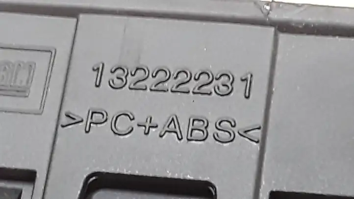 Opel Insignia A (2008 - 2017) 13301888 Кнопка стеклоподъемников — фото 4