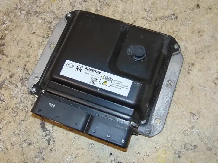 Subaru Legacy (2009 - 2013) 22611AP840 Блок управления двигателем (ЭБУ) — фото 1