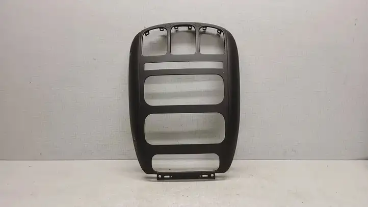 Chrysler Voyager (2004 - 2007) 05009180AA Прочие детали салона — фото 1