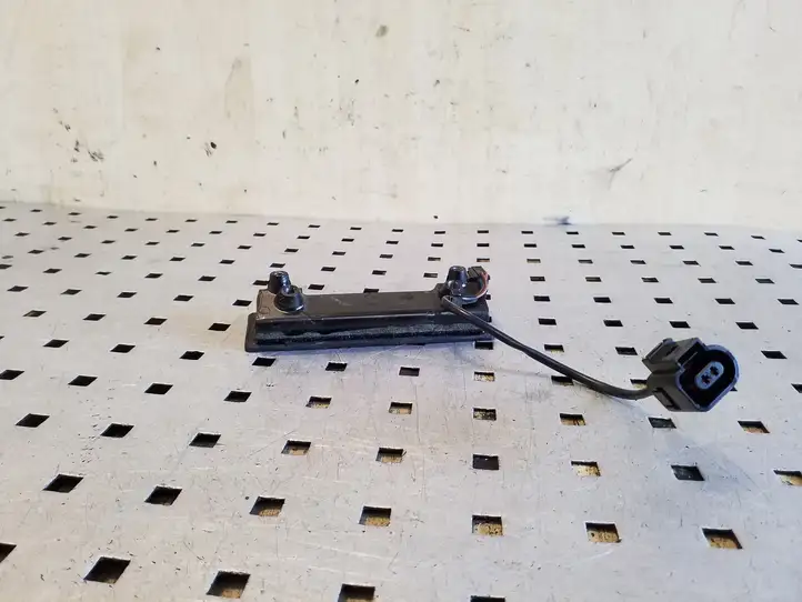 Volkswagen Touareg I (2002 - 2010)  1J0827566L Ручка задней крышки