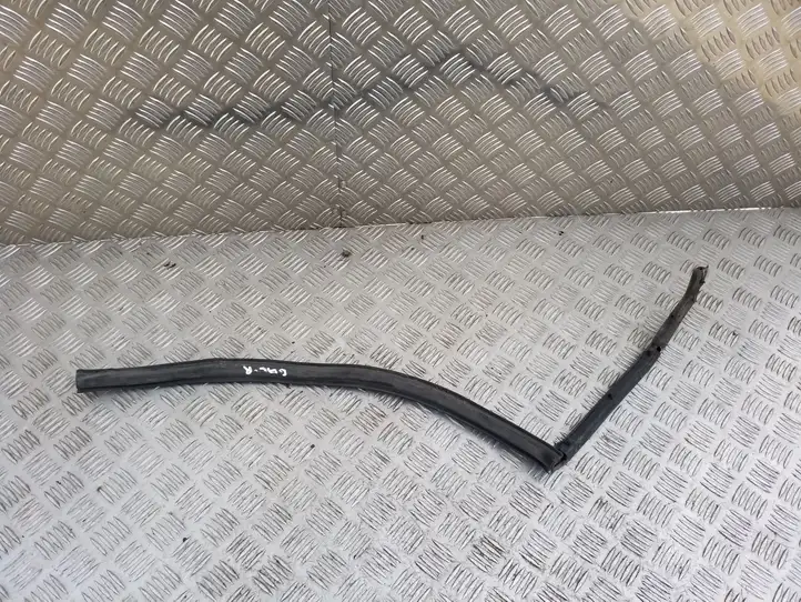 Volkswagen Touareg I (2002 - 2010) 7L0839767 Уплотнитель кузова — фото 1