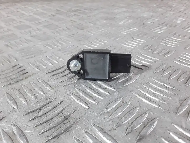 Toyota Corolla Verso E121 (2004 - 2007) 8983105010 Датчик удара SRS — фото 3