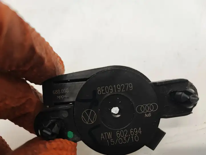 Skoda Octavia Mk2 (1Z) (2004 - 2013)  8E0919279 Громкоговоритель парковки (PDC)