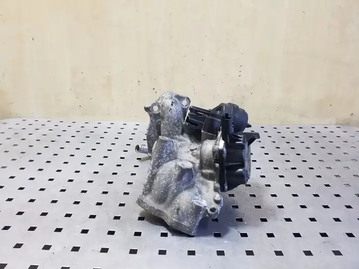 Ford Kuga II (2013 - 2019) V29004027 Охладитель клапана EGR — фото 5