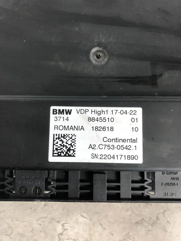 BMW i4 (2021 - ) 8845510 Блок управления пневмоподвеской — фото 4