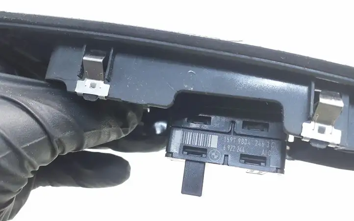 BMW 5 E60 E61 (2004 - 2010) 6922244 Кнопка стеклоподъемников — фото 3