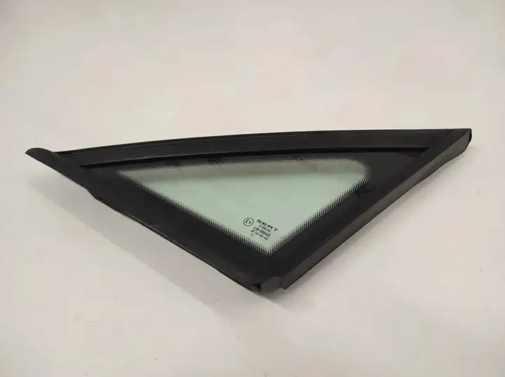 Seat Altea (2004 - 2009) 5P0845411 Треугольное стекло кузова — фото 1