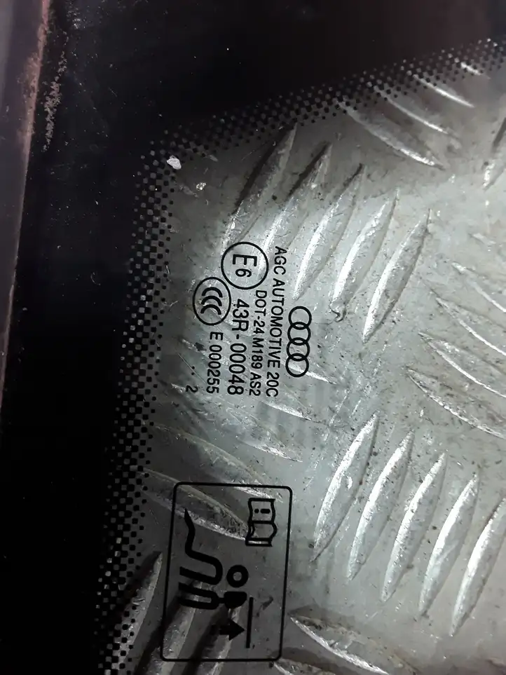 Audi A4 S4 B8 8K (2011 - 2015) 43R00048 Заднее боковое стекло — фото 2