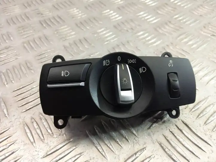 BMW X3 F25 (2010 - 2017) 6803962 Включатель фонарей — фото 1