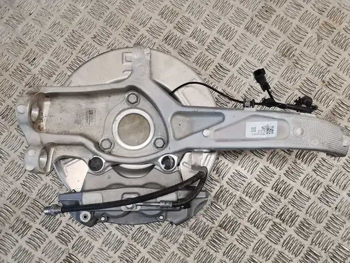 Tesla Model 3 (2017 - 2023) 1044316-00-E Ступица колеса — фото 1