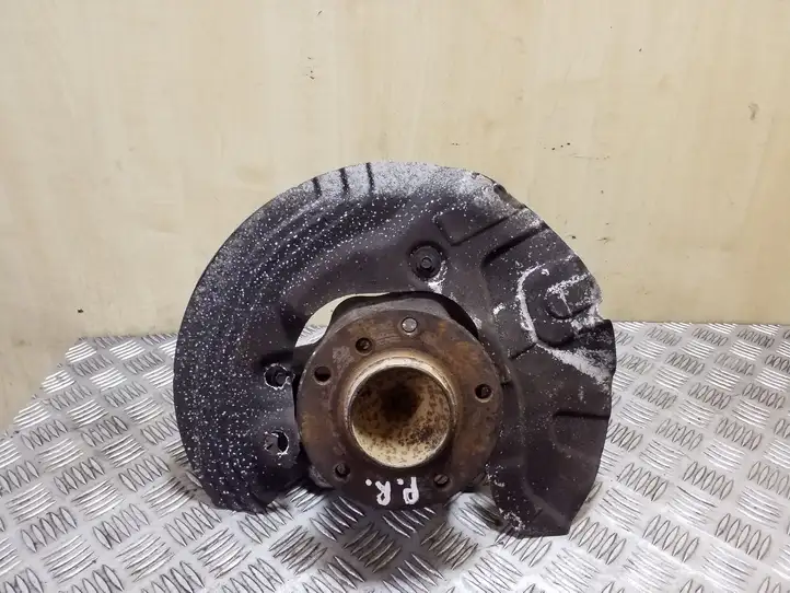 BMW X1 E84 (2009 - 2015) 31216784866 Передний поворотный кулак — фото 1