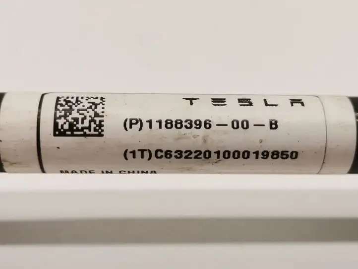 Tesla Model Y (2019 - 2024) 1188396-00-B Стойка стабилизатора — фото 2