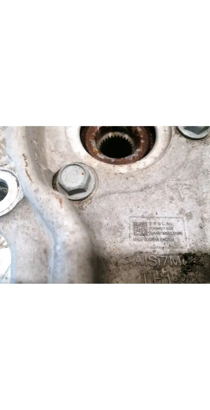 Tesla Model 3 (2017 - 2023) 1044311-00-E Ступица колеса — фото 4