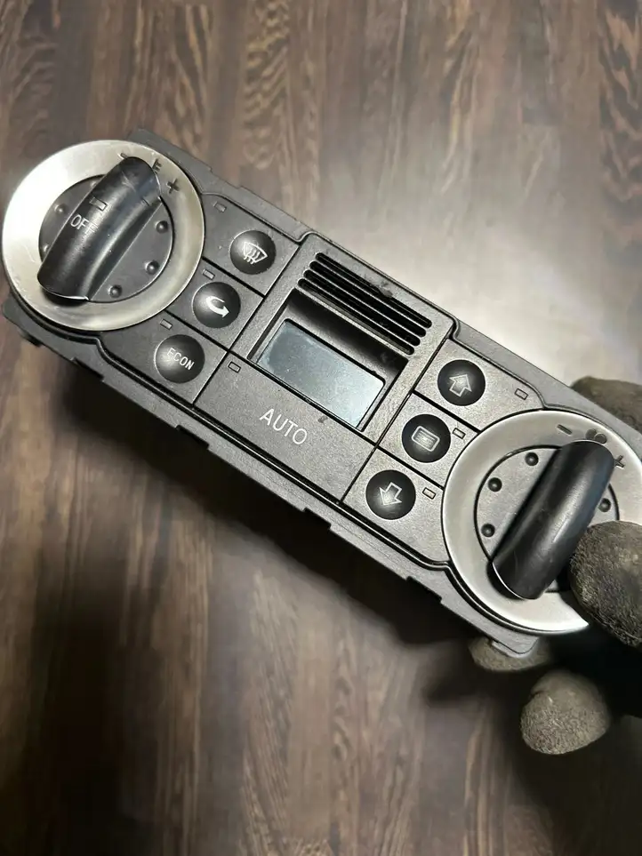 Audi TT Mk1 (1998 - 2003) 8N0958043A Датчик удара SRS — фото 1