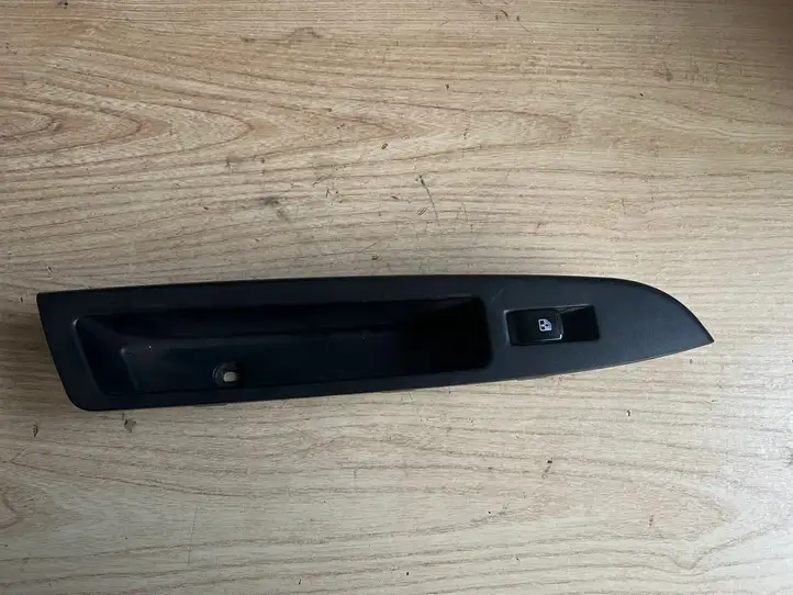 Chevrolet Matiz (2005 - 2010) 201002514 Кнопка стеклоподъемников — фото 3