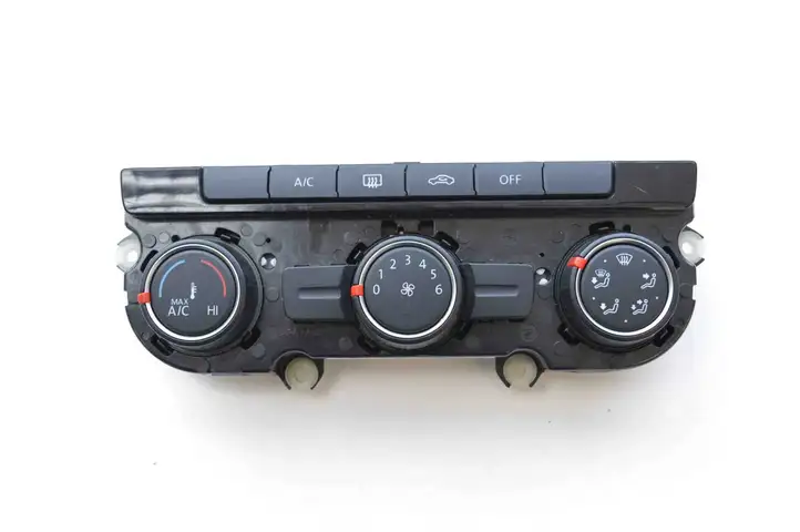 Volkswagen Tiguan (2011 - 2016) 5HB01117708 Управление климат контролем — фото 1