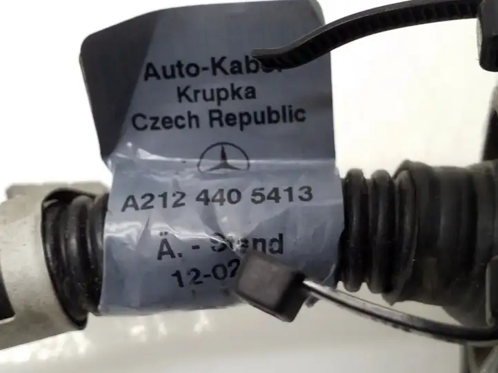 Mercedes-Benz E W212 (2009 - 2016) A2124405413 Плюсовой провод аккумулятора — фото 4
