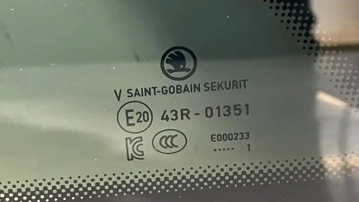 Skoda Enyaq iV (2020 - ) 5LG845297C Заднее боковое стекло — фото 3