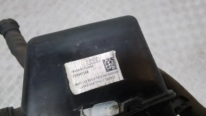Audi A4 S4 B9 (2015 - 2019) 8W0131963B Заливная трубка AdBlue — фото 3