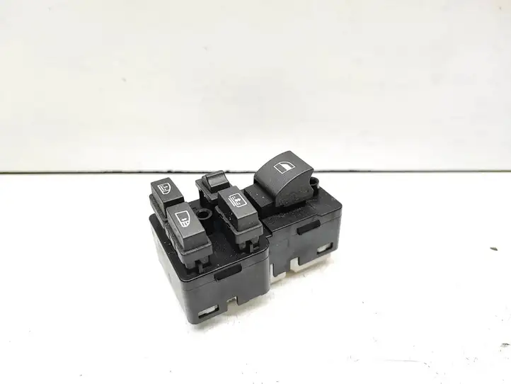 BMW 7 E65 E66 (2001 - 2008) 6917108 Кнопка стеклоподъемников — фото 1