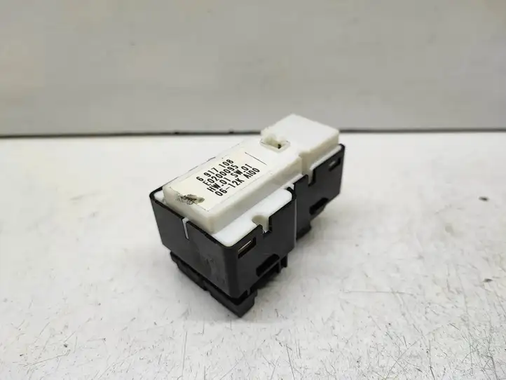 BMW 7 E65 E66 (2001 - 2008) 6917108 Кнопка стеклоподъемников — фото 2