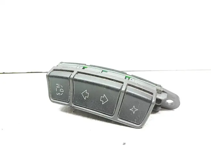 BMW 7 E65 E66 (2001 - 2008) 6911586 Кнопки на рулевом колесе — фото 1