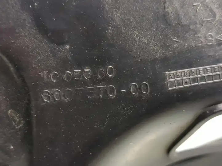 Tesla Model S (2016 - 2021) 600757000 Прочая отделка багажника — фото 3