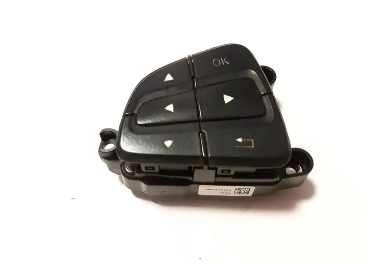 Mercedes-Benz Vito W447 (2014 - ) A0999050600 Кнопки на рулевом колесе — фото 1