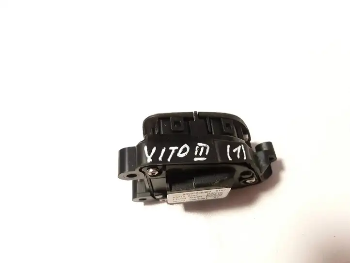 Mercedes-Benz Vito W447 (2014 - ) A0999050600 Кнопки на рулевом колесе — фото 2
