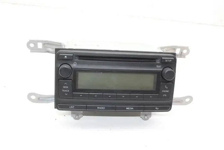 Toyota Avensis T250 (2006 - 2009) 8612005240 Магнитола / мультимедийная система — фото 1