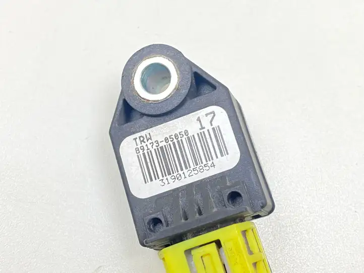 Toyota Verso (2009 - 2012) 8917305050 Датчик удара SRS — фото 3