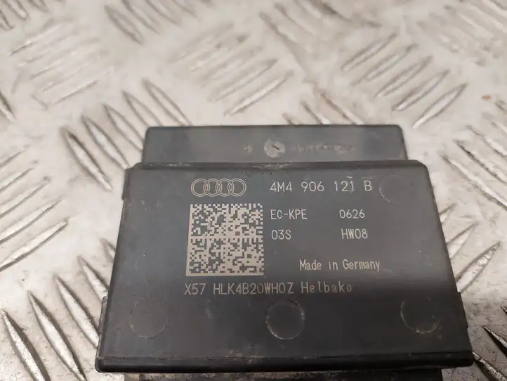 Audi Q7 4M (2015 - ) 4M4906121B Реле измерителя уровня горючего — фото 3