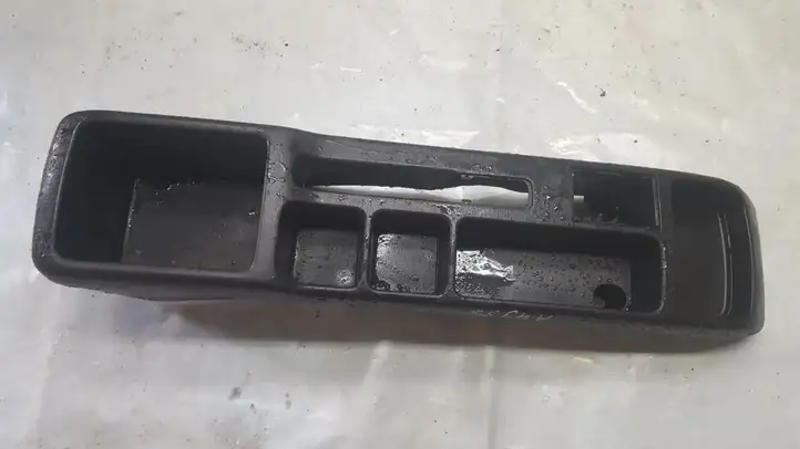 Toyota Corolla Verso E121 (2001 - 2004) 5891113060 Прочие детали салона — фото 1
