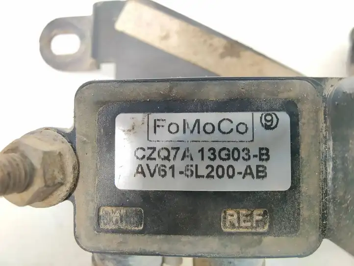 Ford Mondeo MK IV (2007 - 2014) AV615L200AB Датчик давления выхлопных газов — фото 4