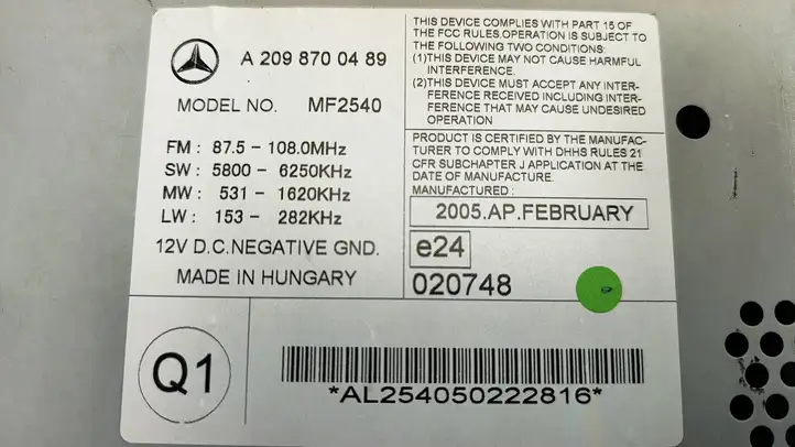 Mercedes-Benz CLK A209,C209 (2002 - 2009) A2098700489 Магнитола / мультимедийная система — фото 3