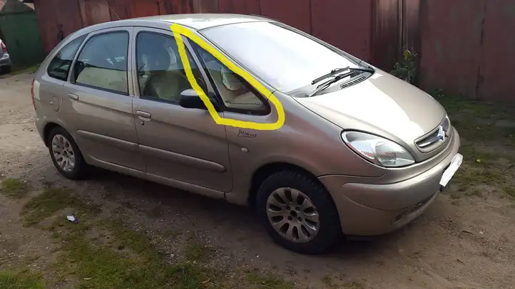 Citroen Xsara Picasso (1999 - 2012) Треугольное стекло кузова — фото 1